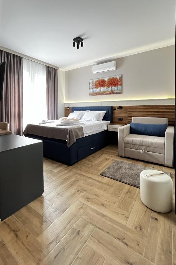 Caka Luxury Rooms & Restaurant Cuprija Bagian luar foto