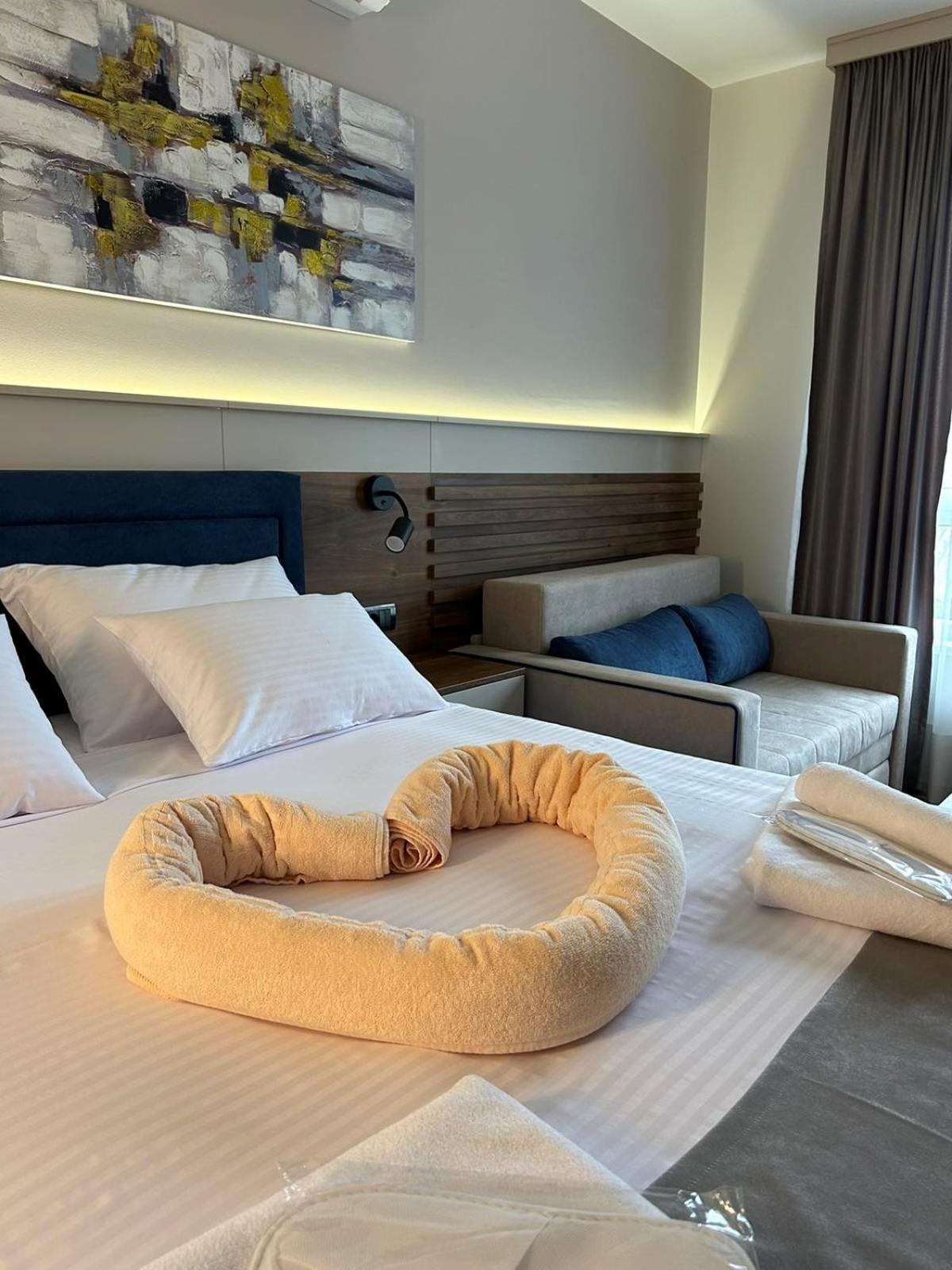 Caka Luxury Rooms & Restaurant Cuprija Bagian luar foto